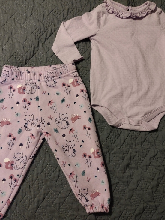 Garanimals Other - Lilac Baby Bodysuit and Fox Print Fleece Pants Set